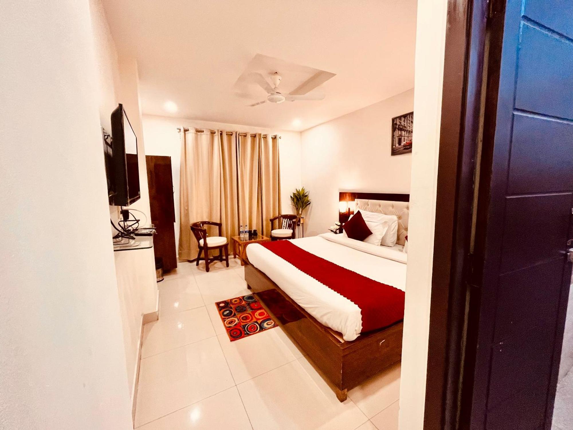 Hotel Sampat Royal Cafe Dillí Exteriér fotografie